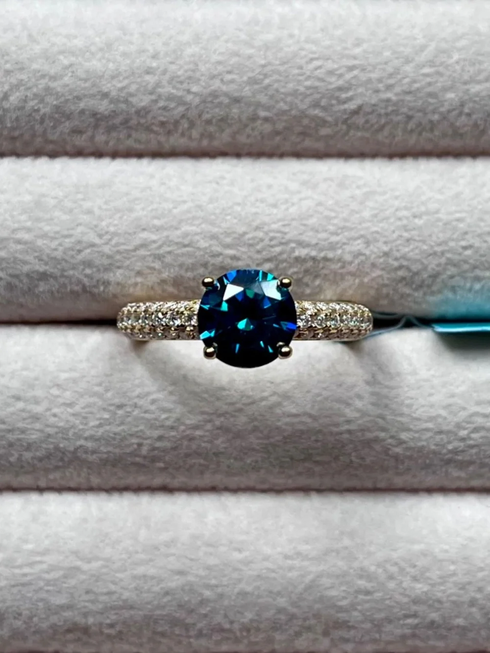 R125 | Blue Moissanite Pave Band Ring